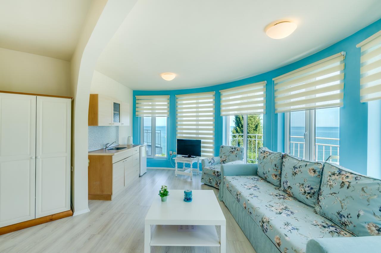 Villa White Dove โกลเดน แซนส์ ภายนอก รูปภาพ