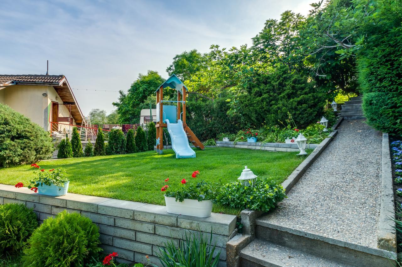 Villa White Dove โกลเดน แซนส์ ภายนอก รูปภาพ