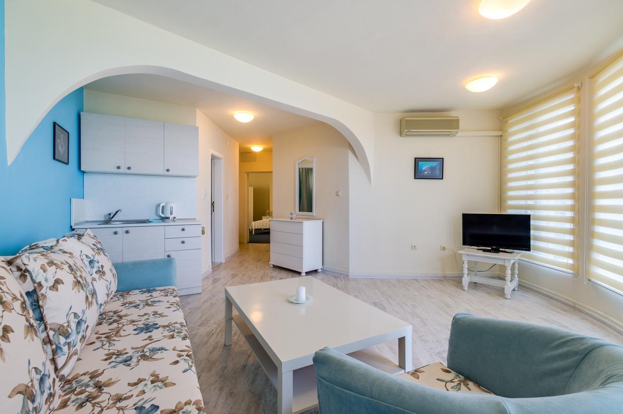 Villa White Dove โกลเดน แซนส์ ภายนอก รูปภาพ