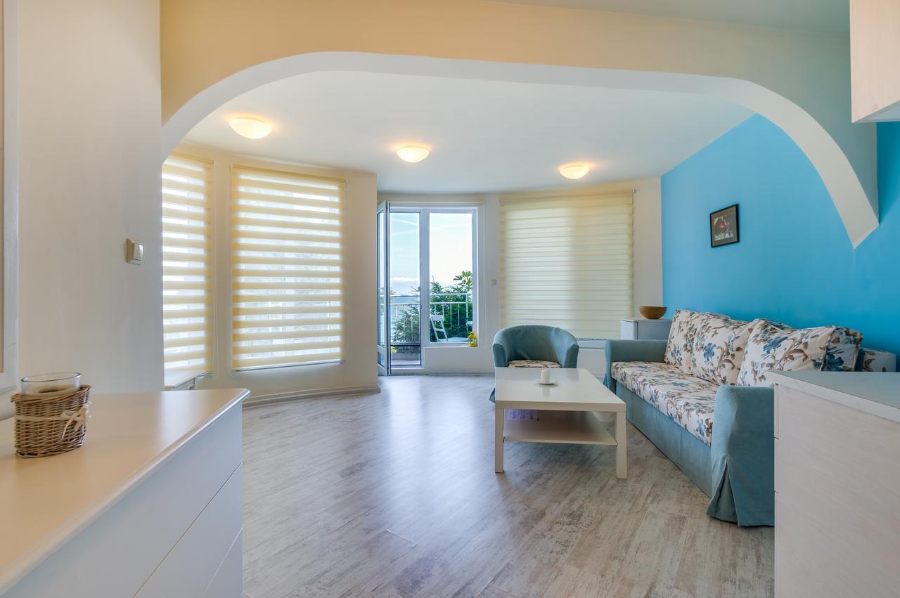 Villa White Dove โกลเดน แซนส์ ภายนอก รูปภาพ